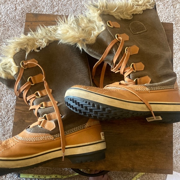 Sorel tall lace up boots size 10 - Picture 1 of 12